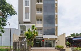 Reddoorz Plus Near Eka Hospital Bsd 5